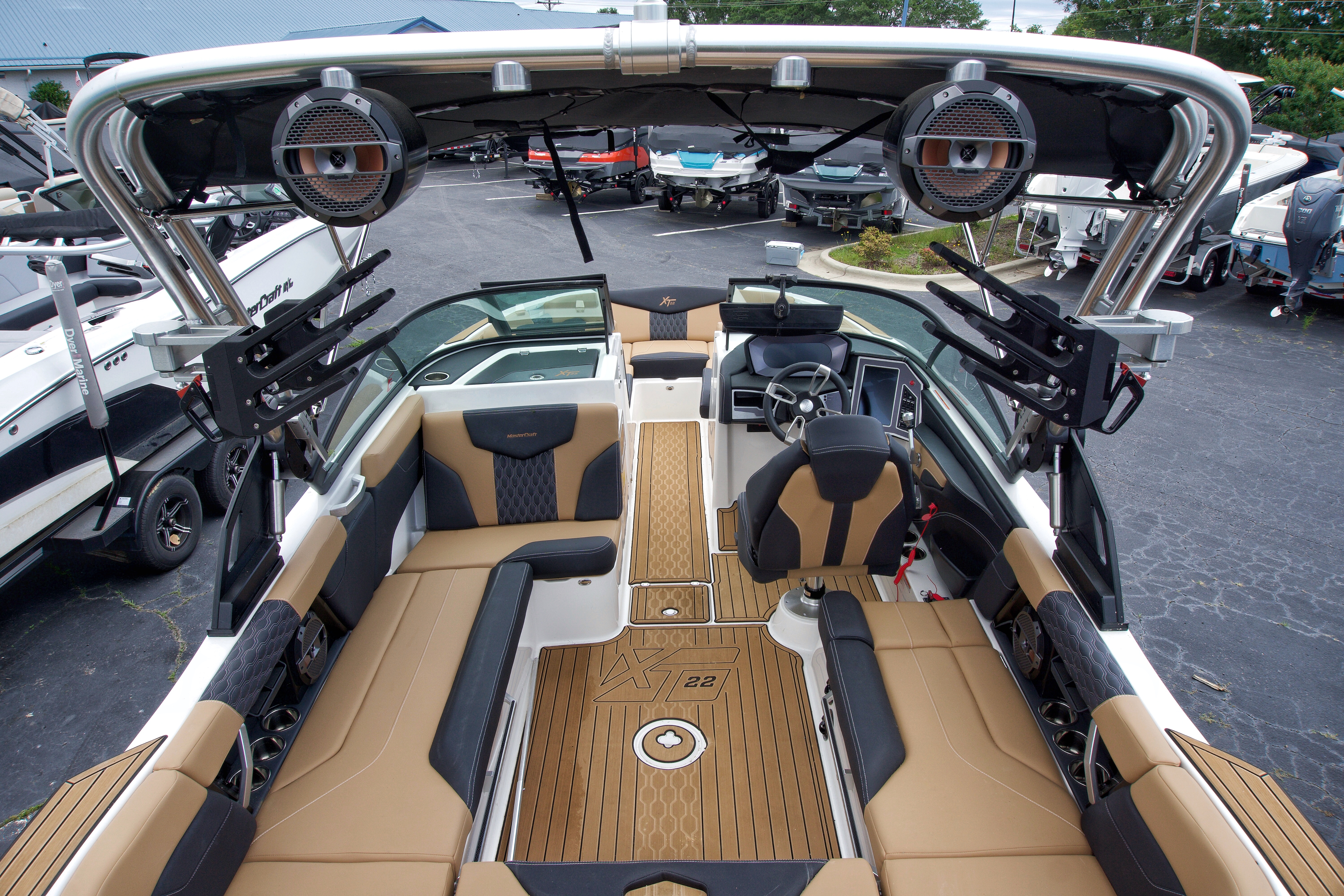 2022 MasterCraft XT22 [7] 1C23031